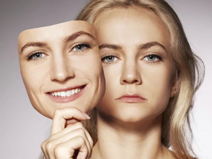 Kebiasaan dan Sikap yang Harus Dimiliki di Usia Muda, Berkomunikasi ... Kebiasaan Baik Yang Harus Dimiliki Oleh Fashionista