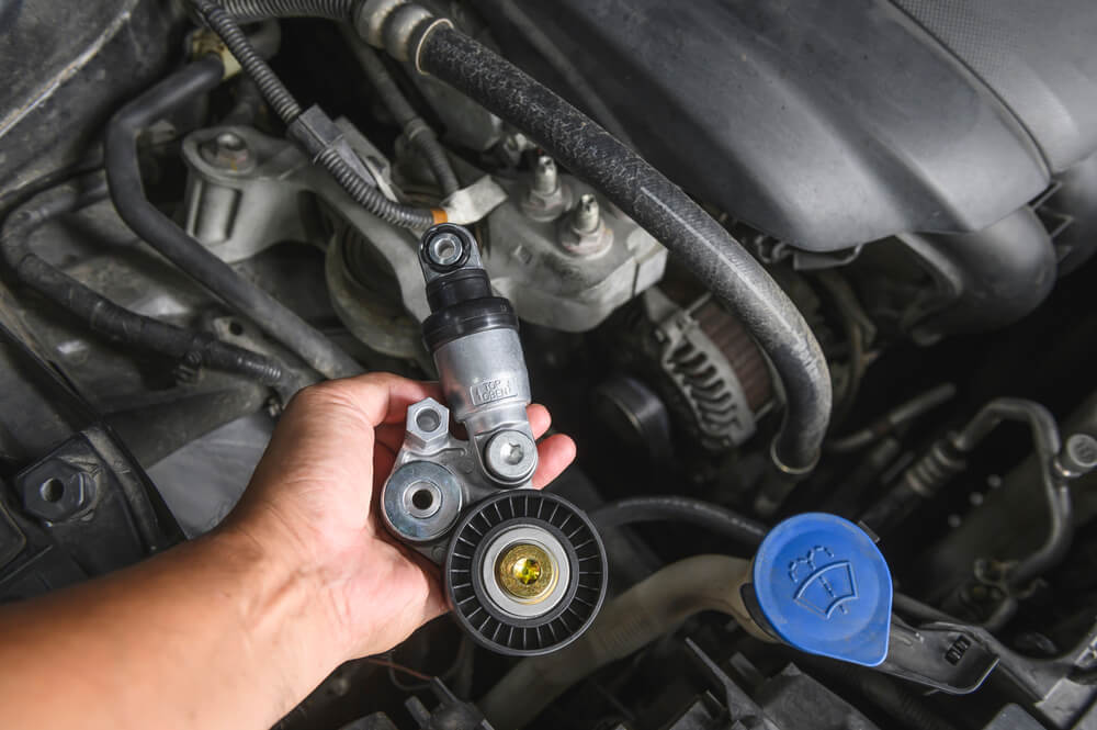 Cara Merawat Mesin Mobil Agar Awet